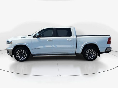 Used 2025 RAM 1500 Laramie AWD/4WD image 10