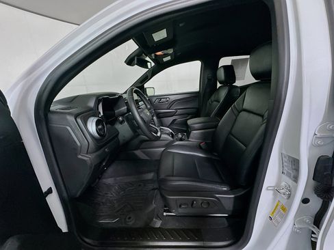 Used 2023 Chevrolet Colorado LT w/ LT Convenience Package II RWD image 13
