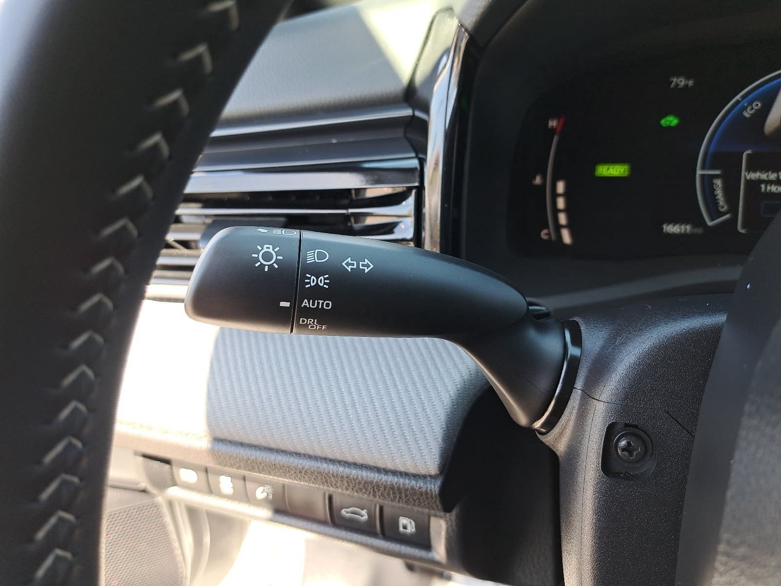 Used 2026 Toyota Camry SE FWD image 27