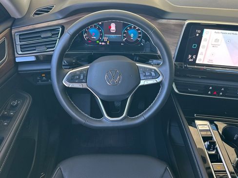 New 2026 Volkswagen Atlas SE image 12