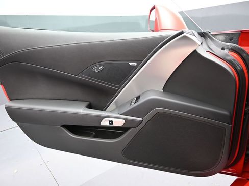 Used 2019 Chevrolet Corvette Stingray Coupe w/ Carbon Flash Badge Package image 15