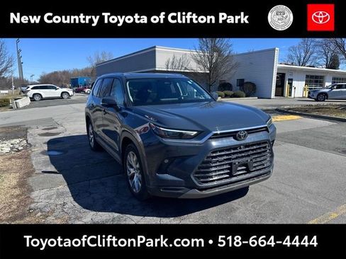 Used 2024 Toyota Grand Highlander Limited image 1