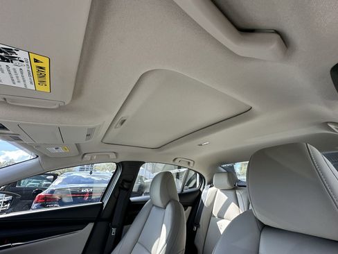 Used 2022 MAZDA MAZDA3 s image 16