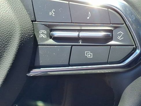 Used 2025 Chevrolet Suburban Z71 AWD/4WD image 17