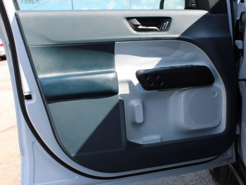 Used 2025 Ford Maverick XLT w/ XLT Luxury Package FWD image 14