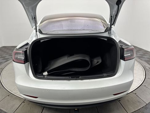 Used 2017 Tesla Model 3 Standard Range image 21