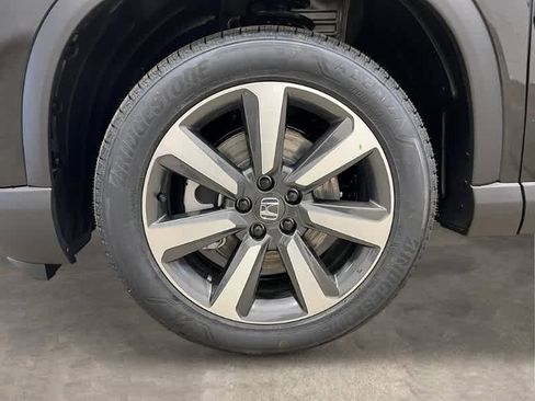 New 2025 Honda Pilot Elite image 12