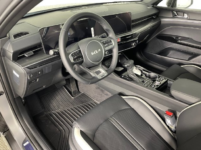 New 2026 Kia K5 GT-Line FWD image 3
