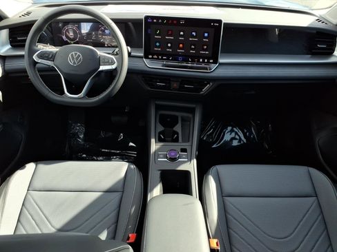 New 2026 Volkswagen Tiguan SE AWD/4WD image 15