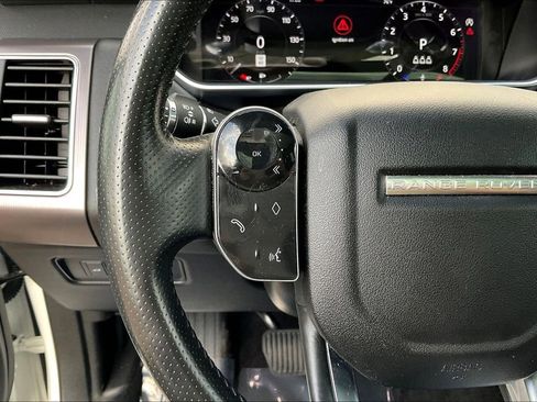 Used 2020 Land Rover Range Rover Sport HSE image 11
