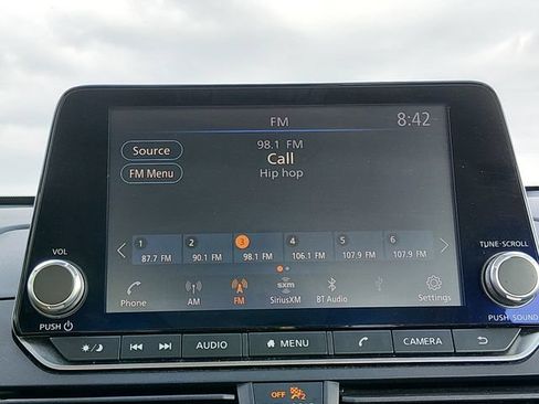Certified 2025 Nissan Altima 2.5 SV FWD image 18