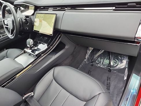 New 2025 Land Rover Range Rover Sport Dynamic SE AWD/4WD image 28