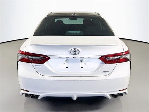Used 2021 Toyota Camry XSE image 6