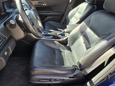 Used 2017 Honda Accord Sport Special Edition image 29