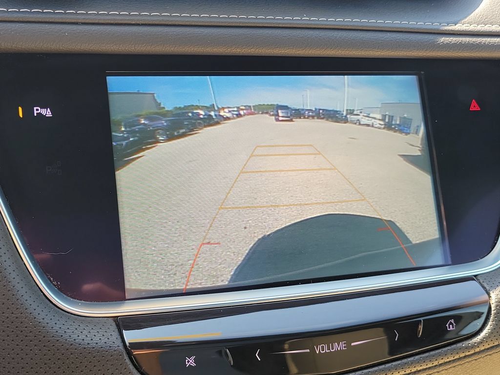 Used 2018 Cadillac XT5 Luxury w/ Driver Awareness Package FWD image 27