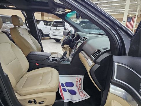 Used 2017 Ford Explorer Limited w/ Equipment Group 301A image 21