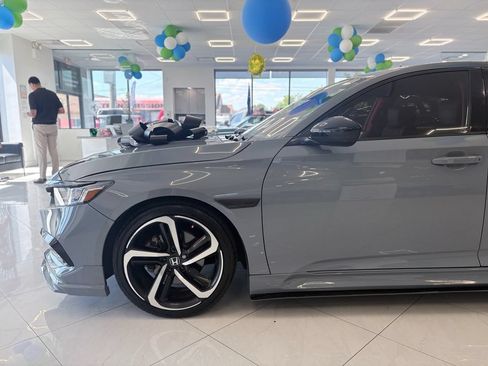 Used 2022 Honda Accord Sport image 6