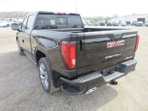 New 2026 GMC Sierra 1500 Denali w/ Denali Reserve Package AWD/4WD image 9