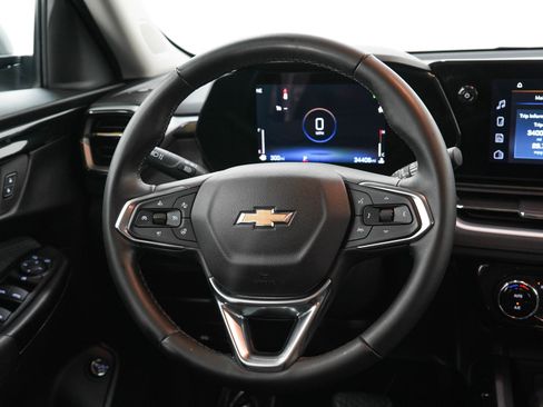 Used 2024 Chevrolet TrailBlazer LT w/ Convenience Package FWD image 17