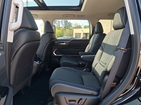 New 2026 INFINITI QX80 Luxe w/ Cargo Package RWD image 6