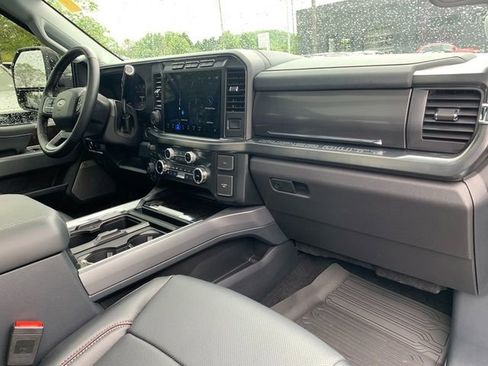 Used 2024 Ford F350 Lariat w/ Lariat Ultimate Package AWD/4WD image 12