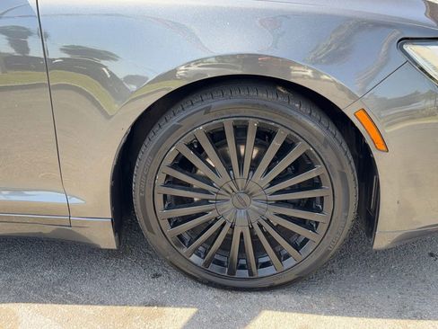 Used 2017 Lincoln MKZ Reserve image 11