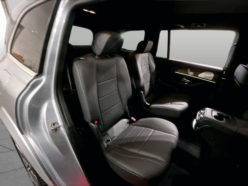 Used 2025 Mercedes-Benz GLS 450 4MATIC image 20