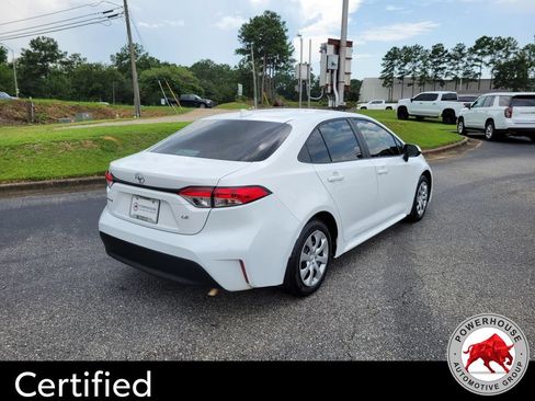 Used 2025 Toyota Corolla LE FWD image 6