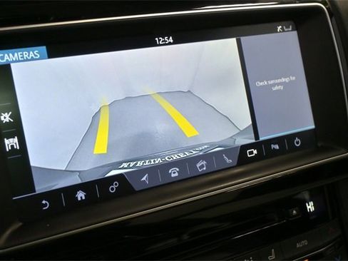 Used 2017 Jaguar F-PACE R-Sport image 27