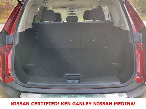Certified 2023 Nissan Rogue SV image 43