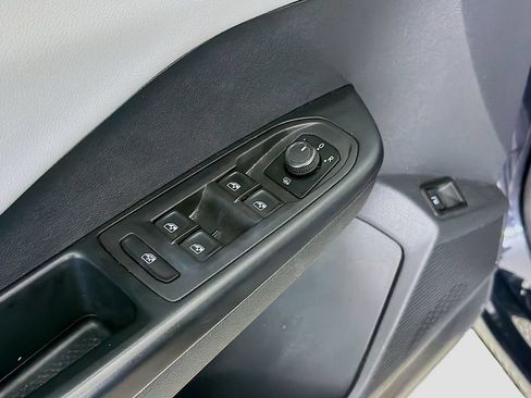 Used 2022 Volkswagen Taos SE w/ IQ.Drive SE Package FWD image 21