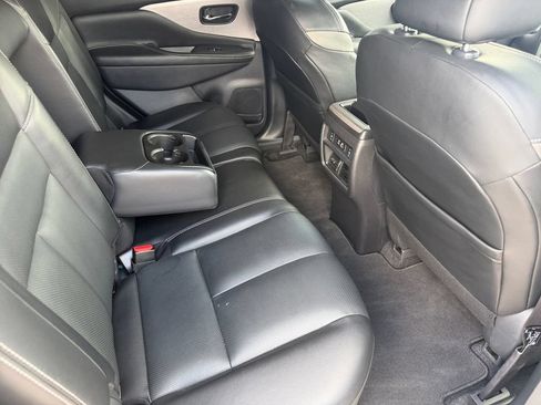 Used 2023 Nissan Murano SL FWD image 17