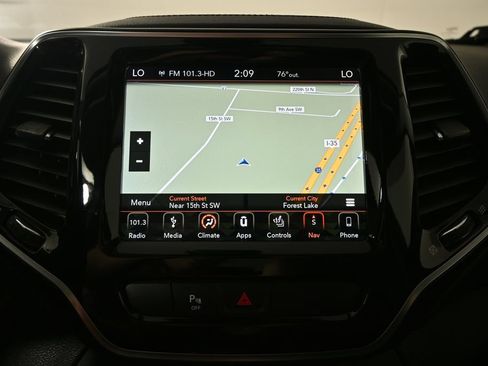 Used 2019 Jeep Cherokee Limited w/ Trailer Tow Group AWD/4WD image 29