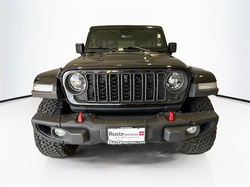 Used 2024 Jeep Wrangler Unlimited Rubicon image 2