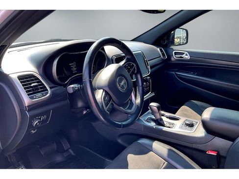 Used 2022 Jeep Grand Cherokee Laredo X AWD/4WD image 14