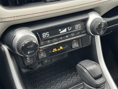 Used 2023 Toyota RAV4 XLE image 32