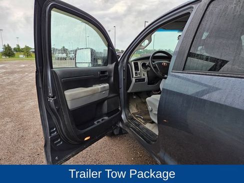 Used 2008 Toyota Tundra 4x4 CrewMax image 11