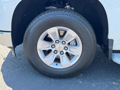 Used 2025 Chevrolet Silverado 1500 W/T RWD image 9