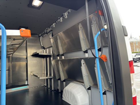 Used 2024 RAM ProMaster 3500 w/ Delivery Van Package FWD image 12