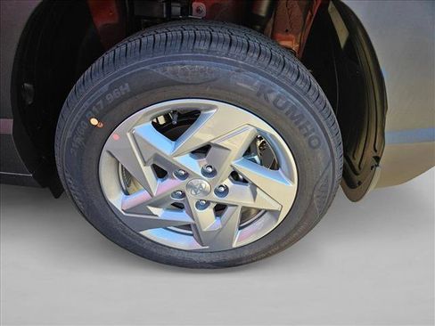 New 2026 Hyundai Kona SE image 9