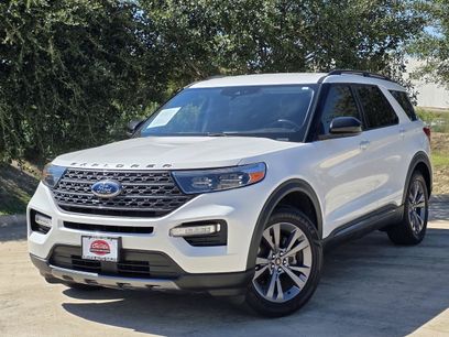 Used 2022 Ford Explorer XLT w/ Equipment Group 202A