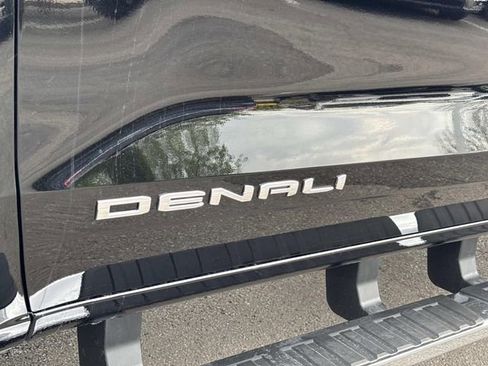 New 2026 GMC Canyon Denali image 10