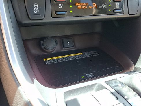 Certified 2021 Toyota RAV4 Limited AWD/4WD image 26