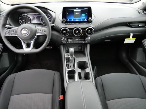 New 2025 Nissan Sentra SV w/ All-Weather Package image 7