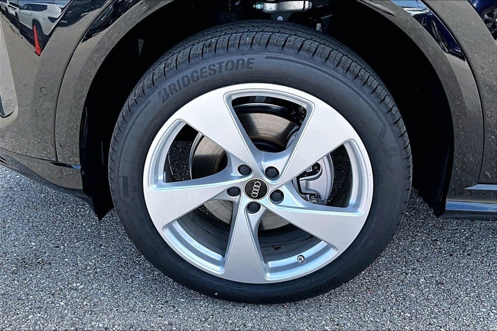 New 2026 Audi Q5 Premium Plus AWD/4WD image 13