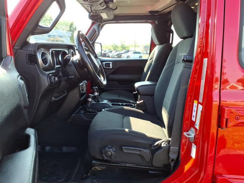 Used 2020 Jeep Wrangler Unlimited Sahara AWD/4WD image 13