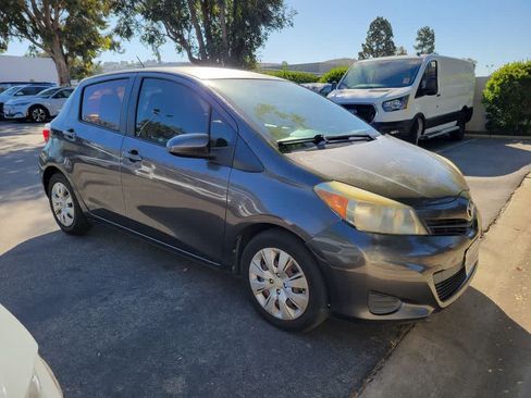 Used 2012 Toyota Yaris LE FWD image 11