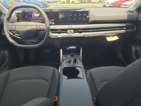 New 2026 Kia K4 FWD image 11