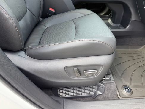 New 2026 Toyota Sienna Platinum AWD/4WD image 47