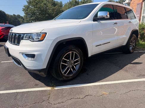 Used 2020 Jeep Grand Cherokee Limited w/ Luxury Group II AWD/4WD image 4